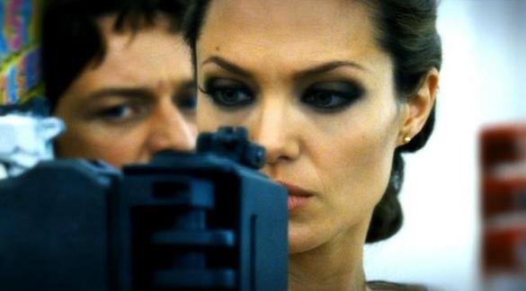  Анджелина Джоли отказалась от участия в Особо опасен-2
