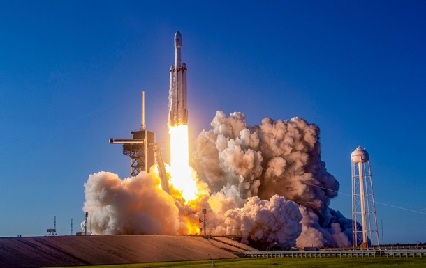 SpaceX отправит в космос останки людей