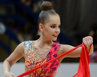 В Чехии российских спортсменок наградили под гимн СССР В Чехии российских спортсменок наградили под гимн СССР