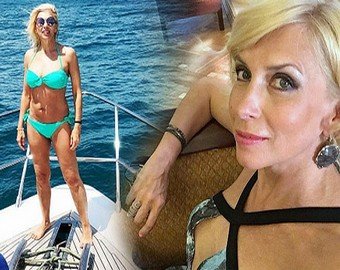 56-летняя Алена Свиридова восхитила поклонников видео в купальнике 56-летняя Алена Свиридова восхитила поклонников видео в купальнике