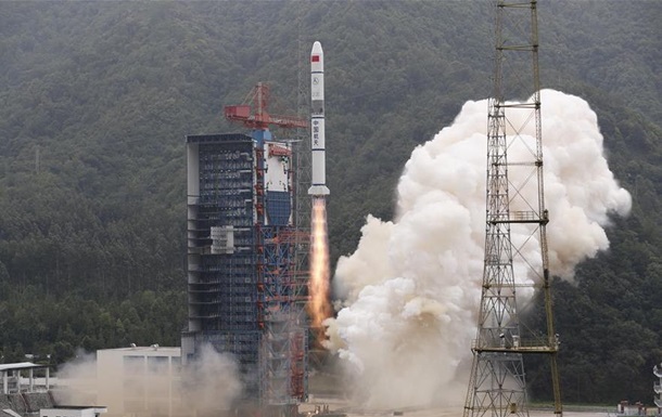 Китай запустил группу спутников для зондирования Земли