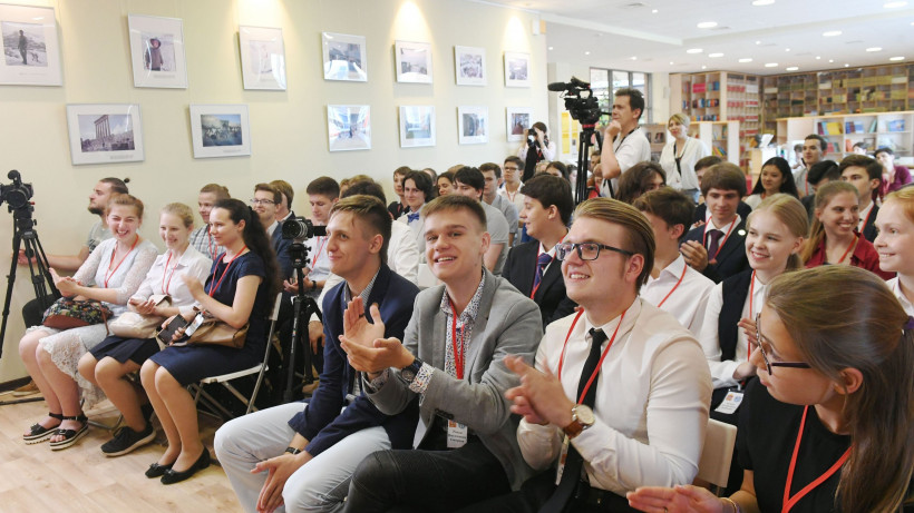 Подмосковные победители и призеры олимпиады школьников собрались в Одинцове