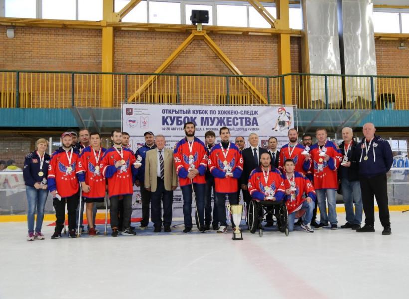 Подмосковный «Феникс» отстоял «Кубок Мужества» по следж-хоккею