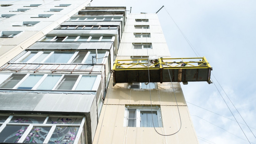 Более 60 фасадов домов отремонтировали в Московской области с начала года