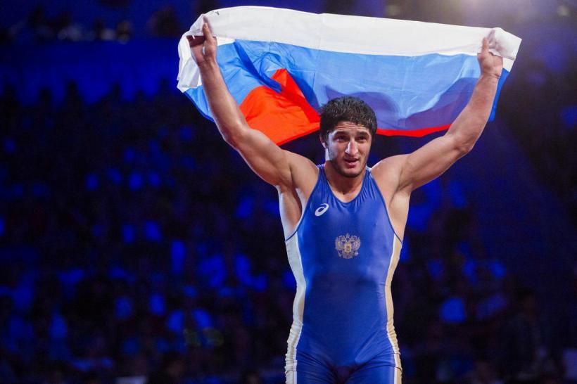 Борцы из Подмосковья завоевали золото и серебро чемпионата мира