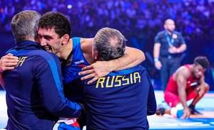 Российские борцы-вольники пополнили актив команды тремя наградами Чемпионата мира