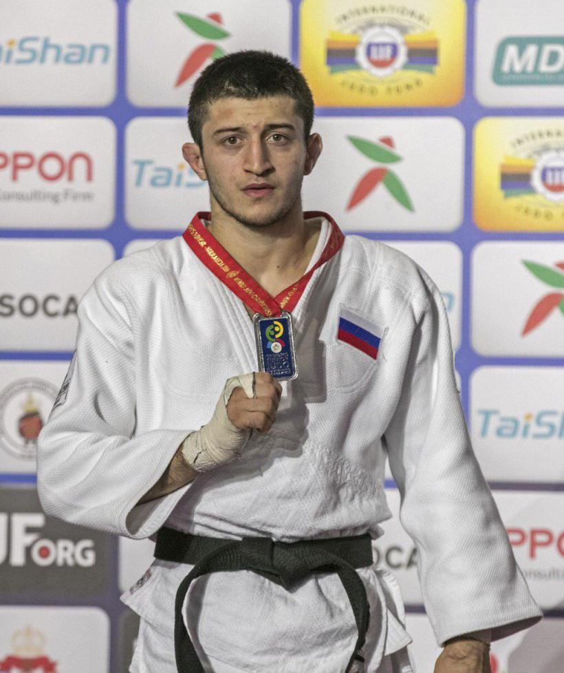 Георгий Елбакиев завоевал серебряную медаль на первенстве Мира по дзюдо