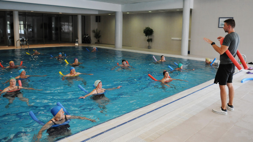 Урок по плаванию для участников программы «Активное долголетие»