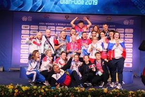 Женская сборная России по боксу заняла первое место в общекомандном зачете на Чемпионате мира в Улан-Удэ