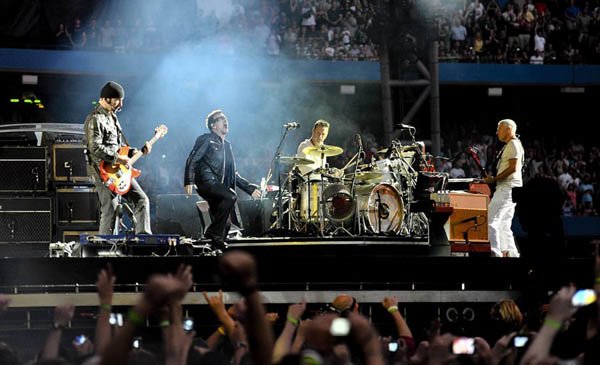 45731-121 Тур U2 стал самым прибыльным в исории музыки 