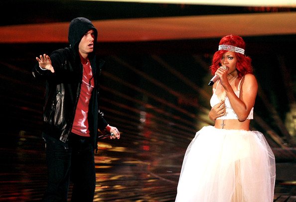 Eminem+2010+MTV+Video+Music+Awards+Show+7C7B4lUze0Ul Эминем стал рэпером 2010 года