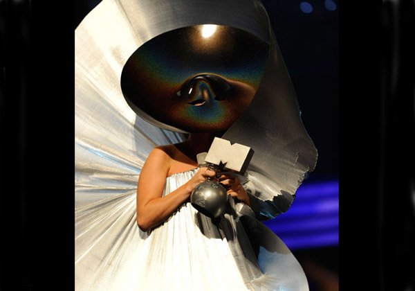 Lady-Gaga-Kevin-Mazur-131647689 Леди Гага получила четыре премии европейского MTV