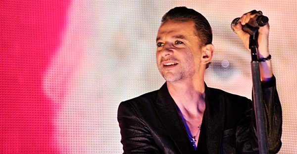 dave_gahan_depeche_mode_02_arena_prague Вокалист Depeche Mode стал лауреатом премии за помощь нуждающимся музыкантам