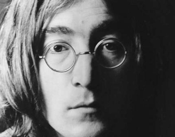 element-716865-misc-john-lennon-face-pic В свет выйдет книга с письмами Джона Леннона