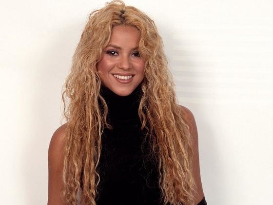kinopoisk.ru-Shakira-639884-w-800 Шакиру наградили медалью ООН