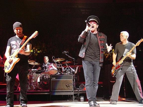 news-u21 U2 лишились 150 млн. долларов из-за отмены концертов 