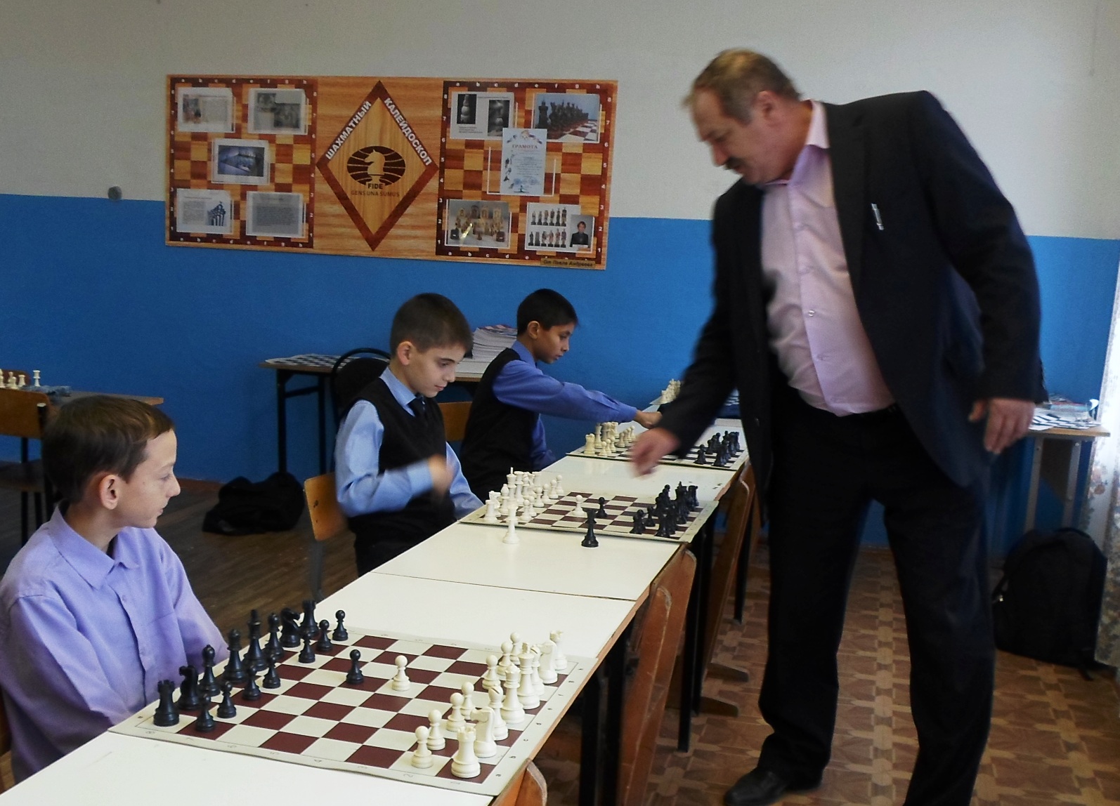 В Ростове прошёл благотворительный шахматный вечер для детей 