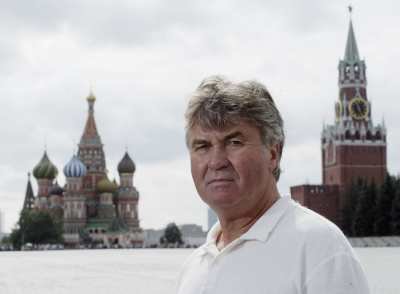Конракт Хиддинка в России истекает в 2010-м году