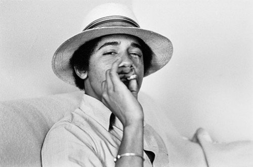 500_700_90_2AaKBF Врачи советую Бараку Обаме бросить курить и сменить диету