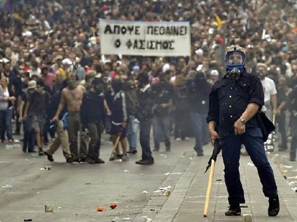 842096erwer-greece-protest Греческих транспортников принудили к работе под угрозой тюрьмы