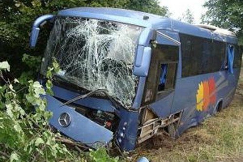 AP-500x333 В Перу автобус сорвался в пропасть