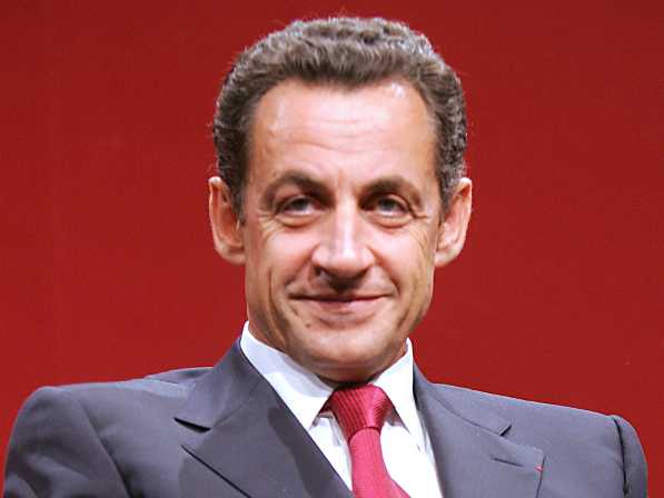 NicolasSarkozy Саркози намерен баллотироваться на второй срок?