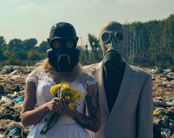Рязанцы устроили «свадебную» фотосессию на городской свалке Рязанцы устроили «свадебную» фотосессию на городской свалке