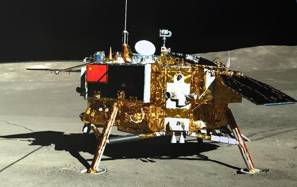 Китайский зонд возобновил работу на Луне