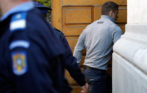 Все причастные к этому делу были приговорены к различным срокам лишения свободы. Также суд удовлетворил иск страховщиков украденных картин и приговорил к штрафу размером в 18,1 миллиона евро четырех главных фигурантов дела о краже — Раду Догару, его мать Олгу, Еуджена Дарие и Адриана Прокопа.