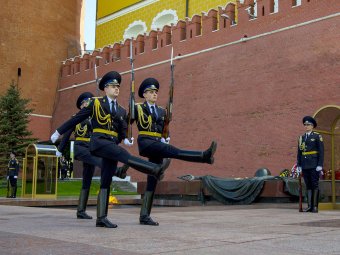 "Жену Путина" не пустили в Кремль "Жену Путина" не пустили в Кремль