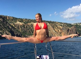 "Я люблю все растягивать": Волочкова села на шпагат с веслом в руках (ФОТО) "Я люблю все растягивать": Волочкова села на шпагат с веслом в руках (ФОТО)
