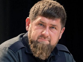 Кадыров сложил полномочия главы Чечни Кадыров сложил полномочия главы Чечни