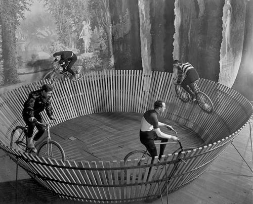 3. Велосипедный трек, 1901 год