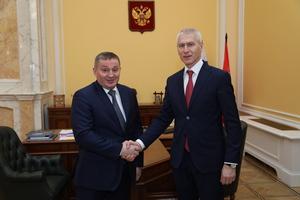 Олег Матыцин провёл рабочую встречу с губернатором Волгоградской области Андреем Бочаровым