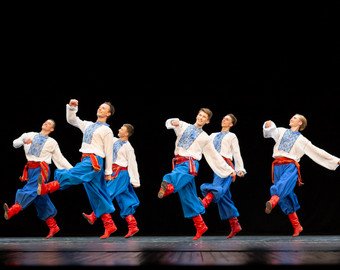 Телеведущая назвала украинский национальный ансамбль российским Телеведущая назвала украинский национальный ансамбль российским