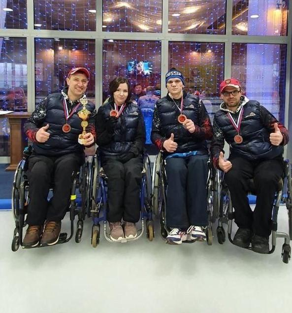 Подмосковные керлингисты на колясках стали бронзовыми призерами чемпионата России