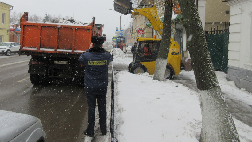Свыше 600 нарушений зимней уборки устранили в Подмосковье за день