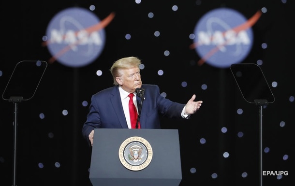 Трамп поздравил Маска с успешным запуском − СМИ