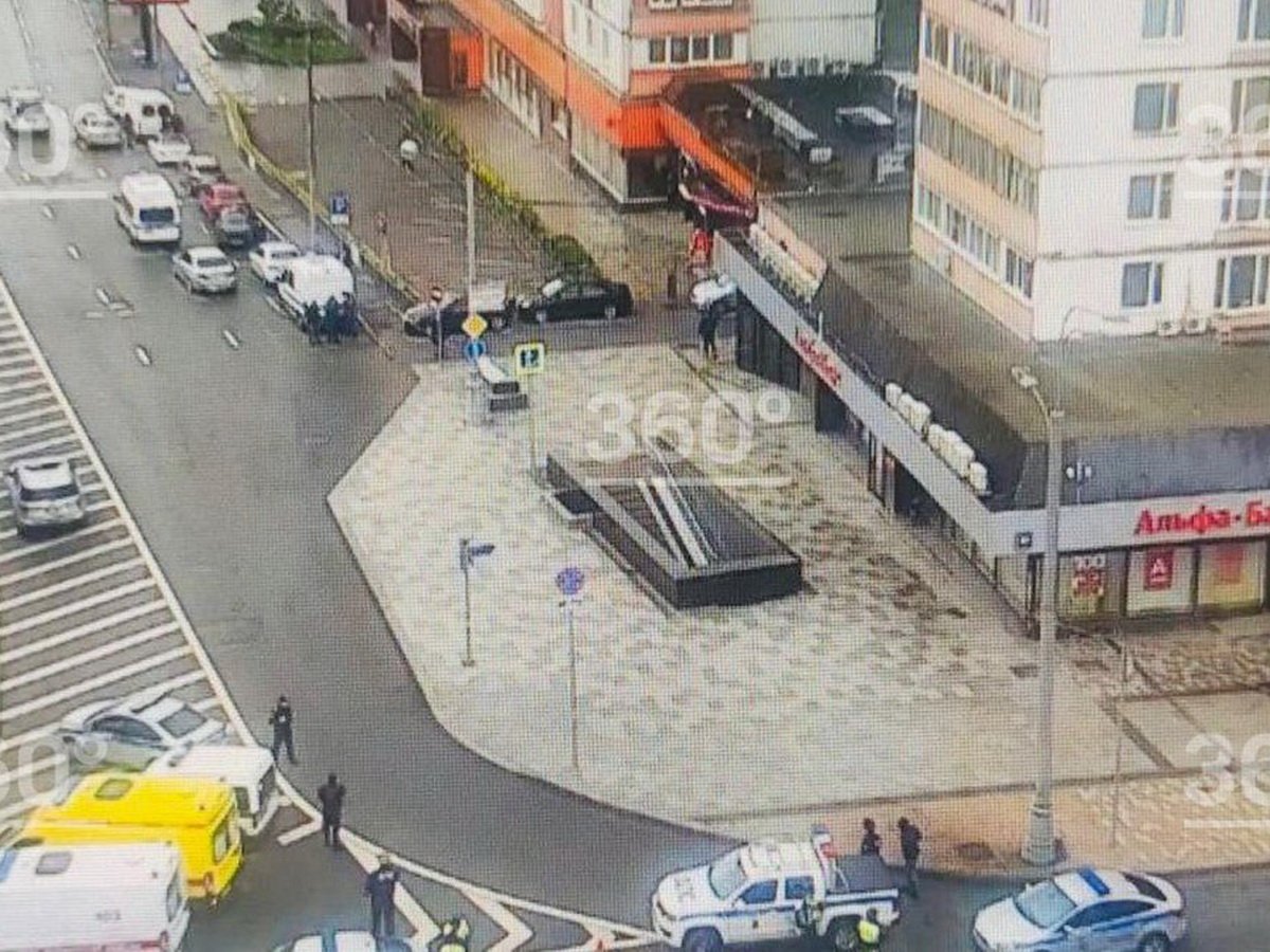 В Альфа-банке в Москве преступник взял заложников