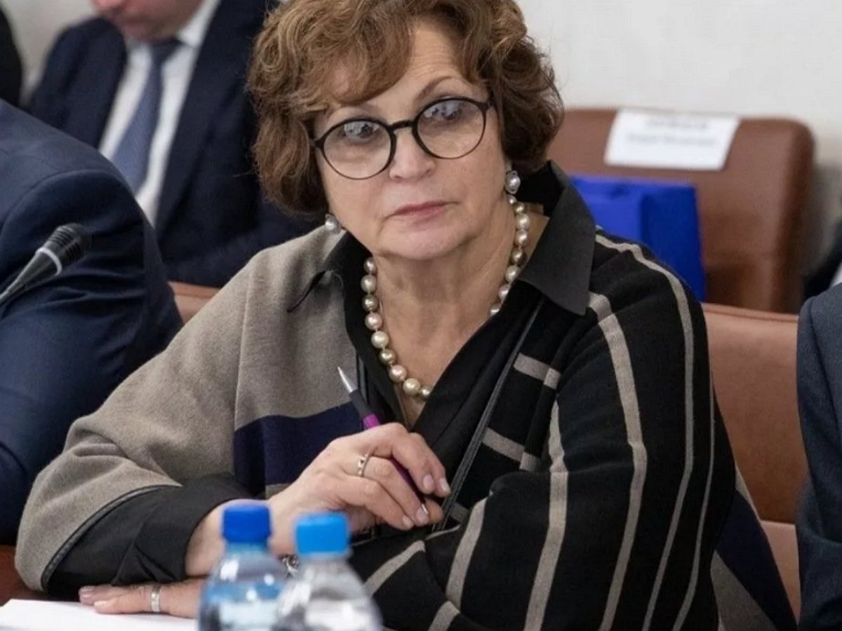 Глава Союза женщин приравняла радугу к свастике