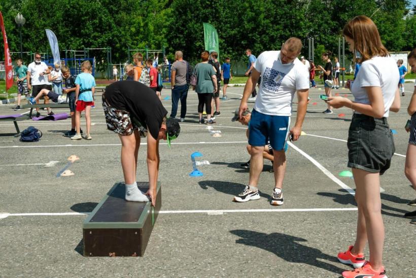 Участников испытаний ГТО в Орехово-Зуево наградил паралимпиец Алексей Обыденнов