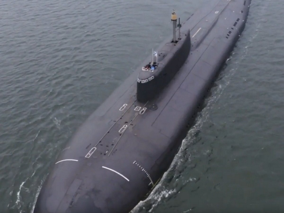 Появилось видео с борта всплывшей у берегов Аляски подлодки России