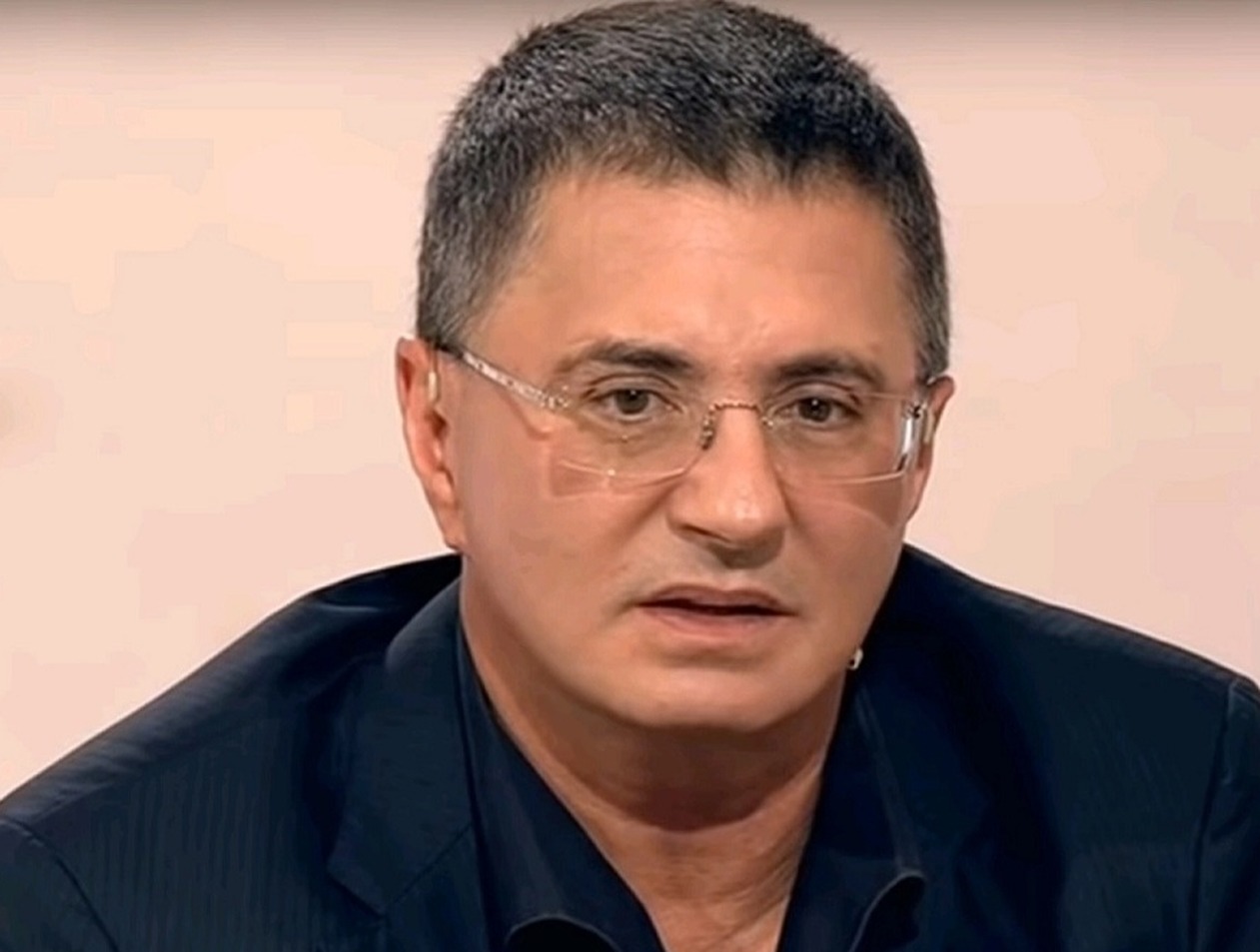 Мясников посоветовал радоваться росту пациентов с COVID-19