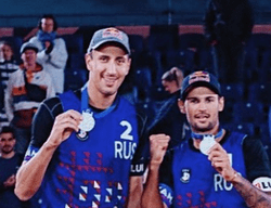 Россияне выиграли серебряную и бронзовую медали на Чемпионате Европы по пляжному волейболу