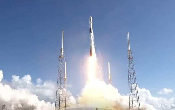 SpaceX запустила спутник для изучения океана