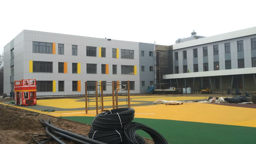 Строительство школы на 1,1 тыс. мест в Ивантеевке ведется в графике