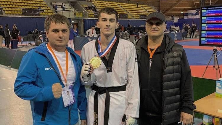 Тхеквондисты из Подмосковья завоевали три медали на чемпионате России