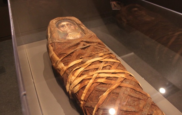 Ученые обнаружили артефакт внутри египетской мумии