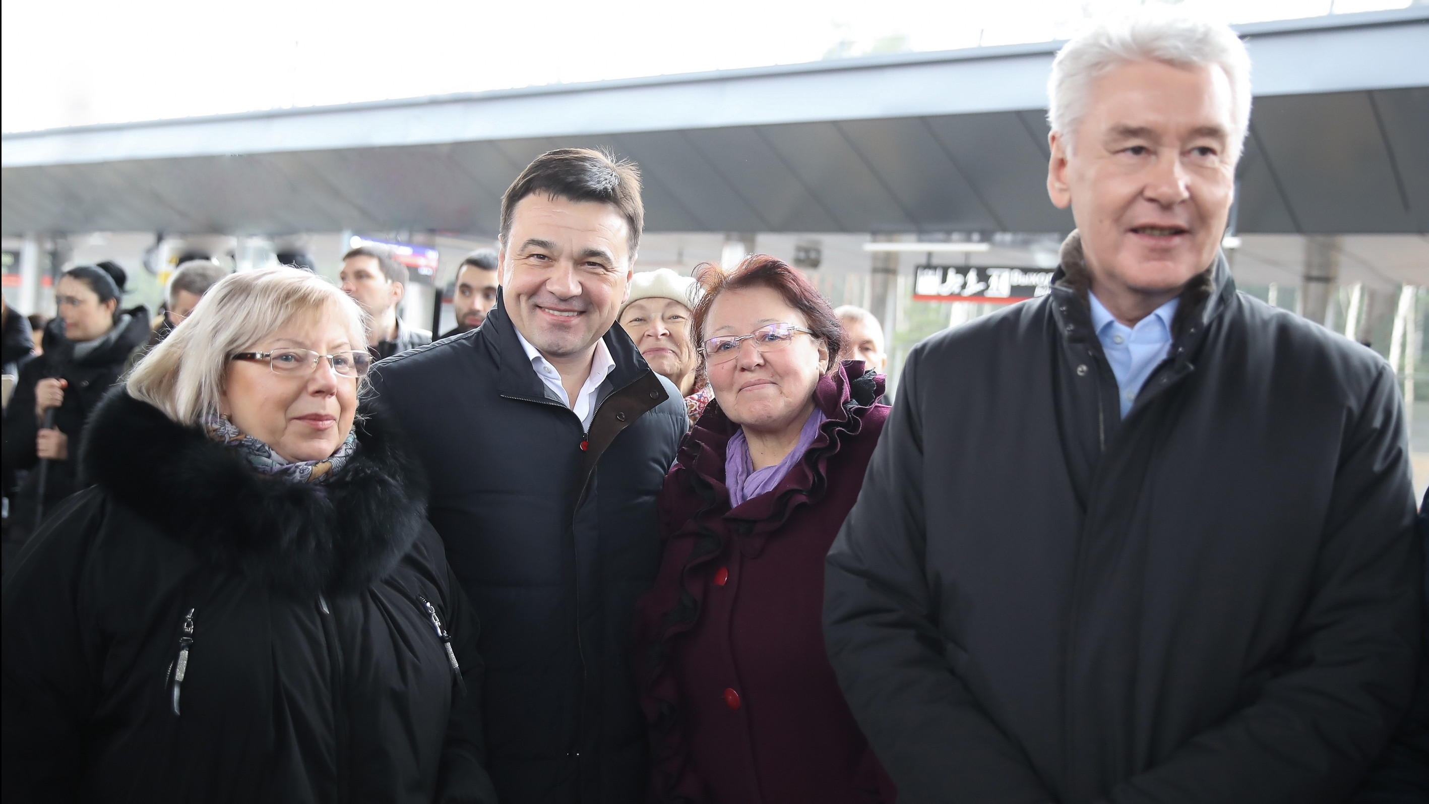 Губернатор открыл реконструированный остановочный пункт Победа в Наро-Фоминске