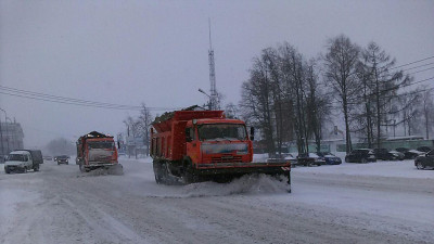 Более 13 тысяч км дорог очистили от снега в Подмосковье за ночь